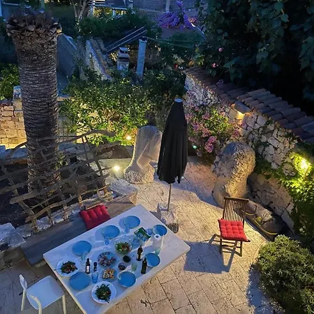 La Belle Et La Bete Apartmán *